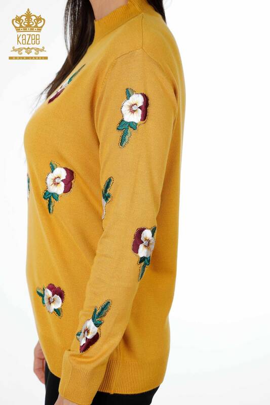 Venta al por mayor de prendas de punto para mujer, suéter con flores bordadas con piedras de cristal bordadas - 16689 | kazee
