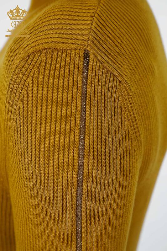 Venta al por mayor de prendas de punto de mujer con manga detallada de piedra bordada con cuello levantado - 16248 | kazee