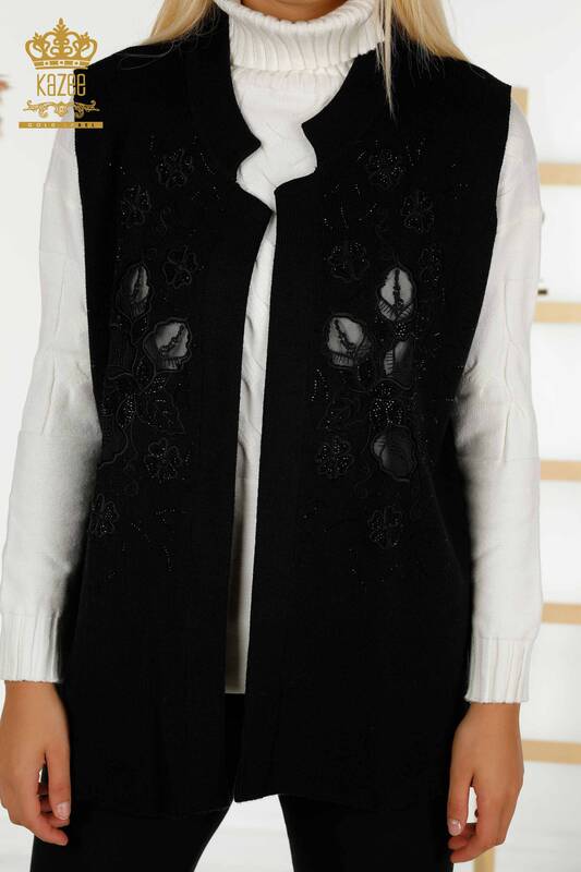 Vente en gros de gilet pour femmes motif floral noir - 30581 | KAZEE