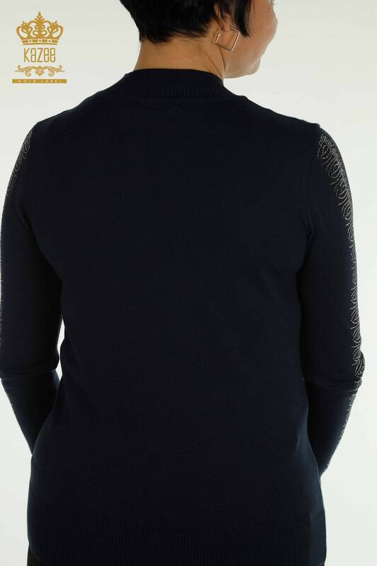 Vente en gros de tricots pour femmes pull col haut bleu marine - 30564 | KAZEE