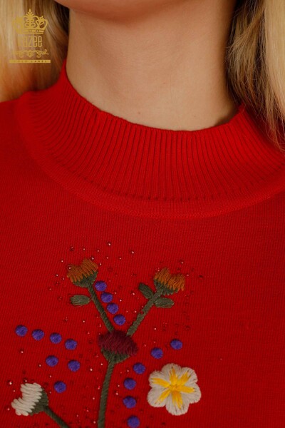 Pull en tricot pour femmes en gros rouge avec broderie de fleurs colorées - 16445 | KAZEE - 4