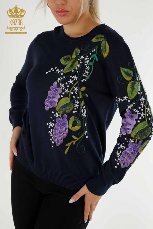 Pull en tricot pour femmes en gros fleur colorée brodée bleu marine - 16934 | KAZEE