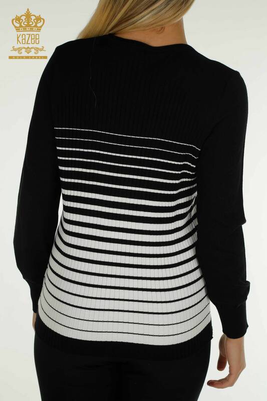 Pull en tricot pour femmes en gros avec détail d'épaule noir-écru - 30079 | KAZEE