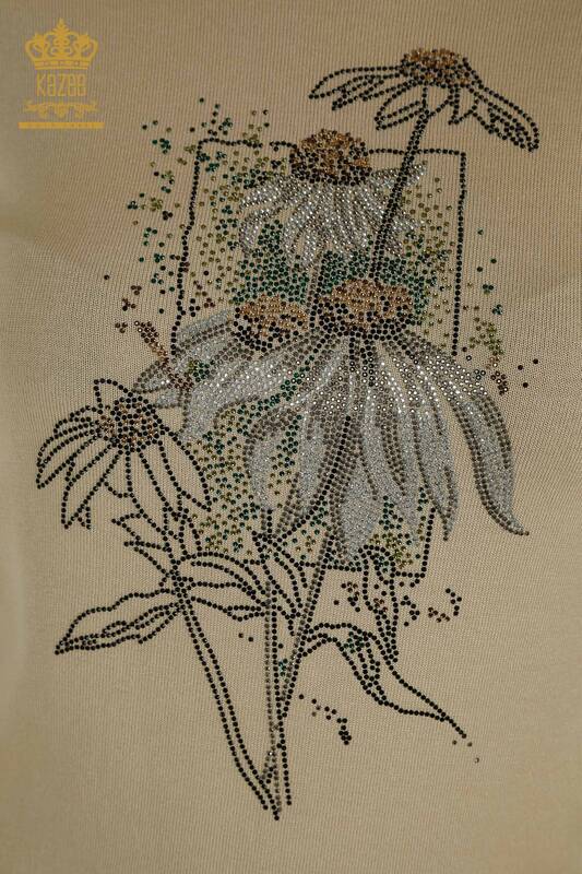 Vente en gros de tricots pour femmes pull fleur brodée beige - 30612 | KAZEE