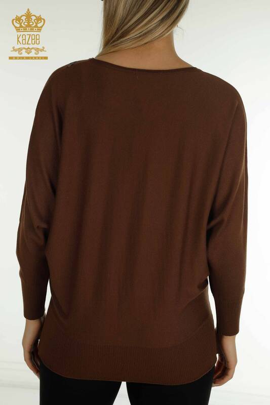 Vente en gros de tricots pour femmes pull léopard pierre brodée marron - 30633 | KAZEE