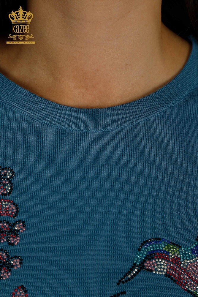 Pull en tricot pour femmes en gros bleu avec broderie d'oiseaux - 30401 | KAZEE - 5
