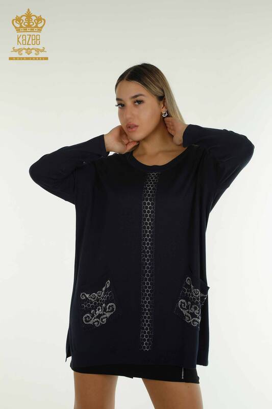 Pull en tricot pour femmes en gros pierre brodée bleu marine - 30601 | KAZEE