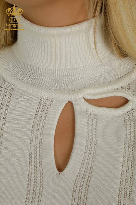 Pull en tricot pour femmes en gros avec détail troué écru - 30781 | KAZEE