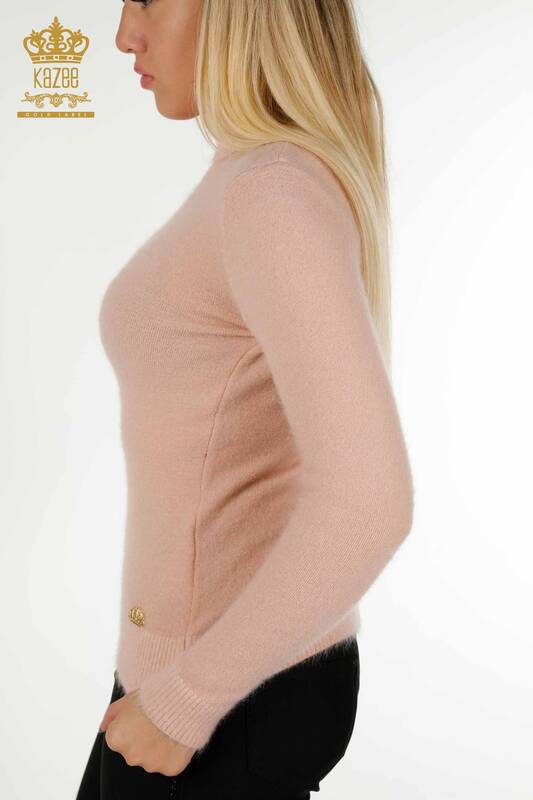 Vente en gros de tricots pour femmes pull Angora col roulé Logo poudre - 12046 | KAZEE