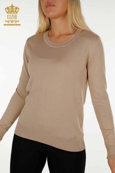 Pull en tricot basique pour femme avec logo Beige - 11052 | KAZEE - Thumbnail