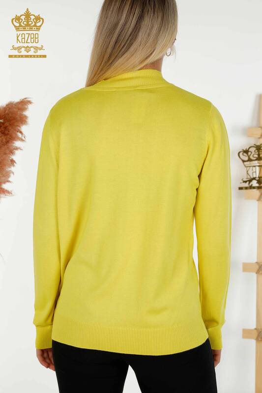 Vente en gros Pull en tricot pour femmes - Col montant - Basique - Jaune - 16663 | KAZÉE