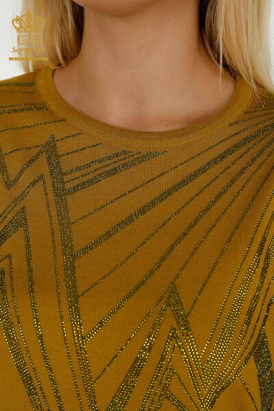 Pull en tricot pour femmes en gros col rond moutarde - 30027 | KAZEE - 4