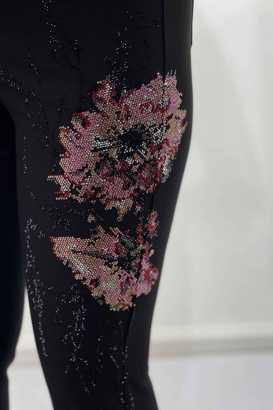 Vente en gros de pantalons brodés en pierre à motif floral pour femmes - 3346 | KAZEE