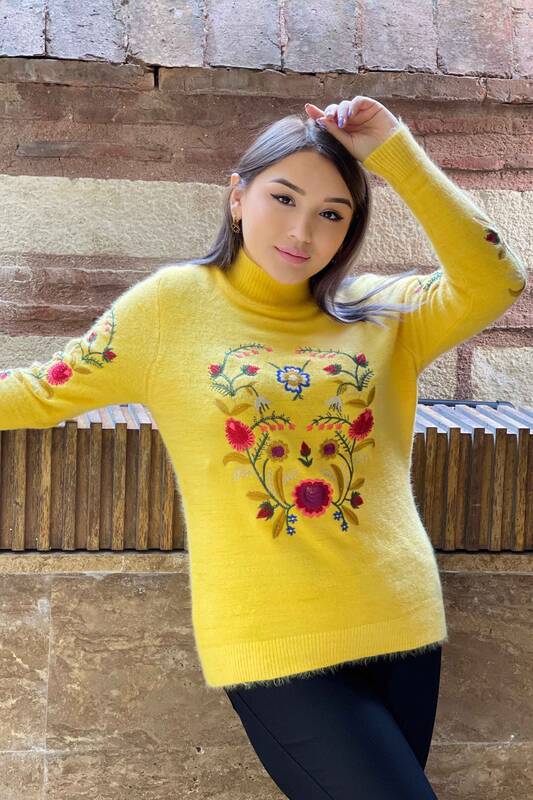 Vente en gros pull en tricot angora floral à col montant pour femmes - 18868 | KAZEE