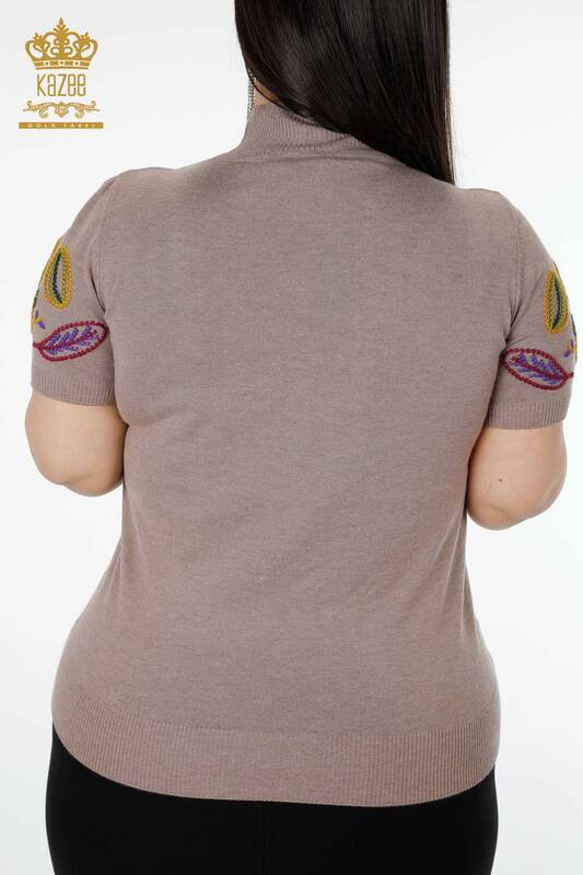 Vente en gros de pull en tricot pour femmes Vison à motifs colorés - 15844 | KAZEE