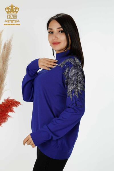 Vente en gros de pull en tricot pour femmes épaule florale détaillée Saks - 16597 | KAZEE - Thumbnail