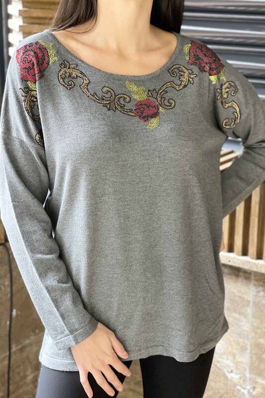 Vente en gros de pull en tricot brodé à motifs roses pour femmes - 16604 | KAZEE