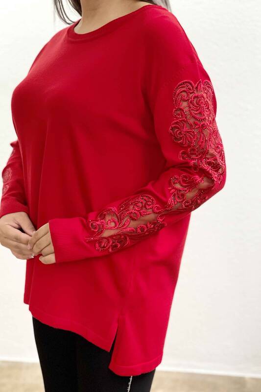 Vente en gros de pulls en tricot pour femmes avec broderie détaillée - 16573 | KAZEE