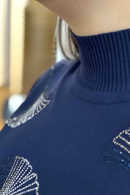 Vente en gros de pull brodé à col montant à motifs pour femmes - 16608 | KAZEE