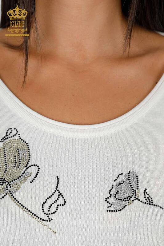 Vente en gros de pull en tricot pour femmes Stone Brodé Rose Pattern - 16622 | KAZEE