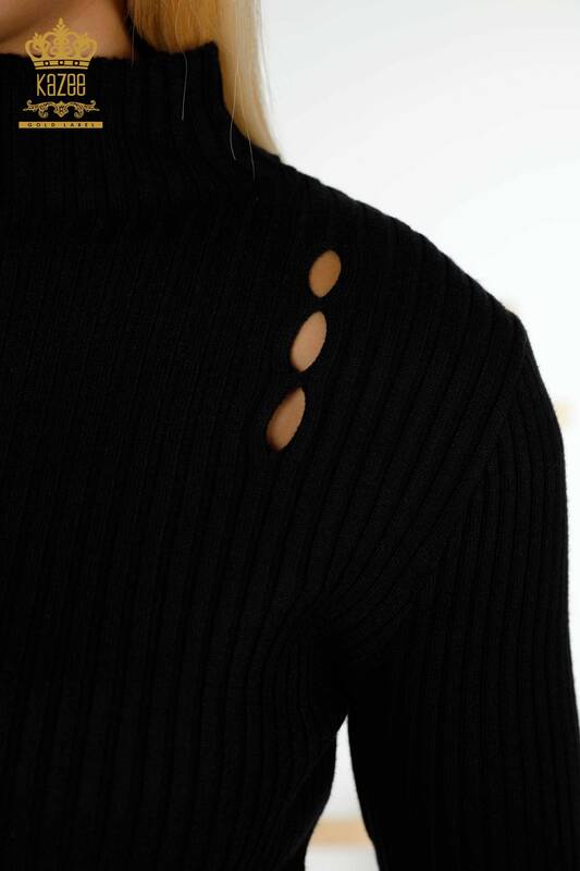 Grossiste Pull en Tricot pour Femmes - Trou Détaillé - Noir - 30395 | KAZEE