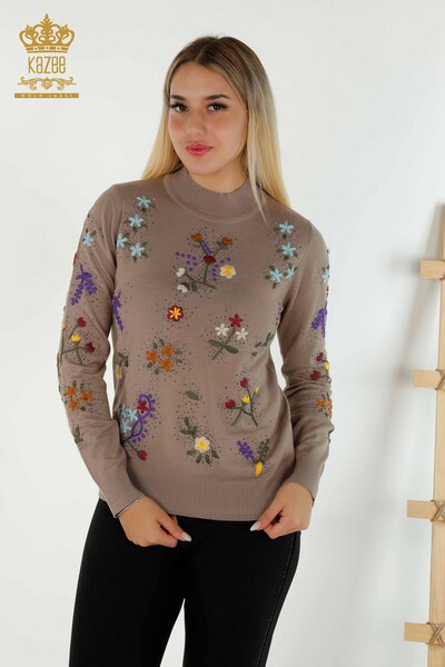 Pull en tricot pour femmes en gros vison brodé floral coloré - 16445 | KAZEE 