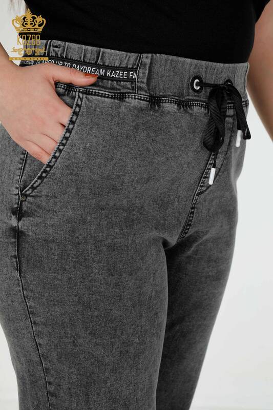 Grossiste Jeans Femme Avec Poches Pierre Brodée Anthracite - 3697 | KAZEE