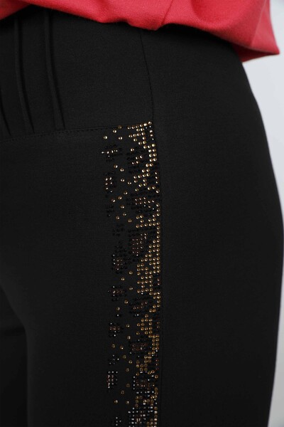 Vente en gros de pantalons à motifs léopard brodés de pierre pour femmes. - 3476 | KAZEE - Thumbnail