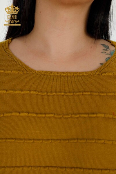 Vente en gros de pull en tricot pour femme auto-tissée moutarde - 30169 | KAZEE - Thumbnail