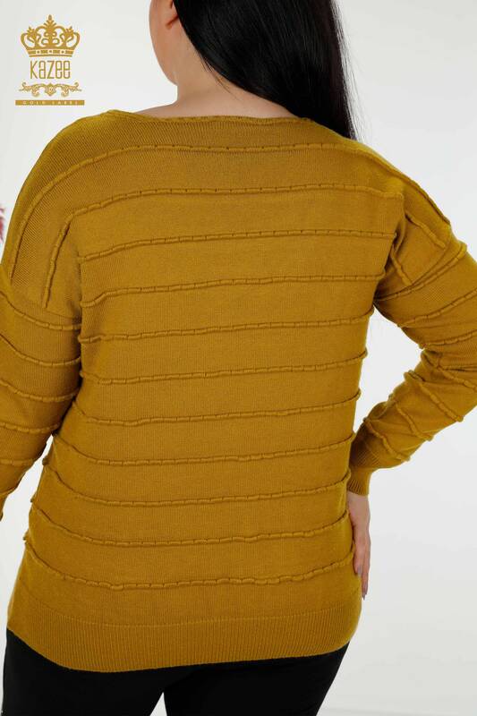 Vente en gros de pull en tricot pour femme auto-tissée moutarde - 30169 | KAZEE