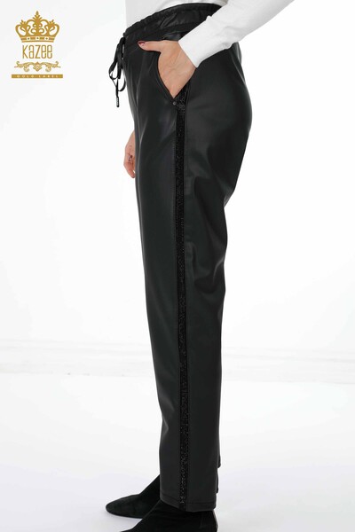 Vente en gros de pantalons en cuir pour femmes Sliver Crystal Stone Cordon brodé - 3645 | KAZEE - Thumbnail