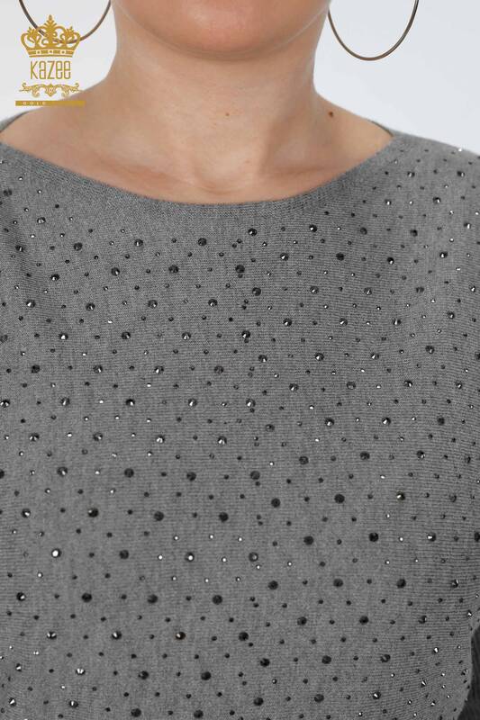 Vente en gros de pull en tricot pour femmes Stone brodé à manches longues - 15092 | KAZEE