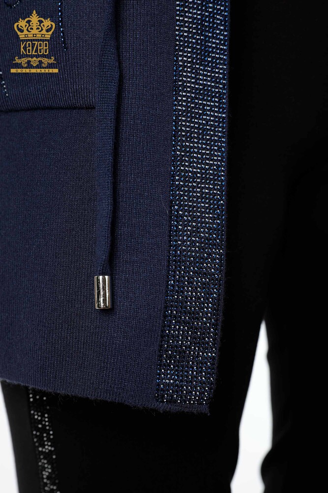 Vente en gros de tricots pour femmes gilet poche lettrage pierre bord brodé rayure - 16829 | KAZEE - 44