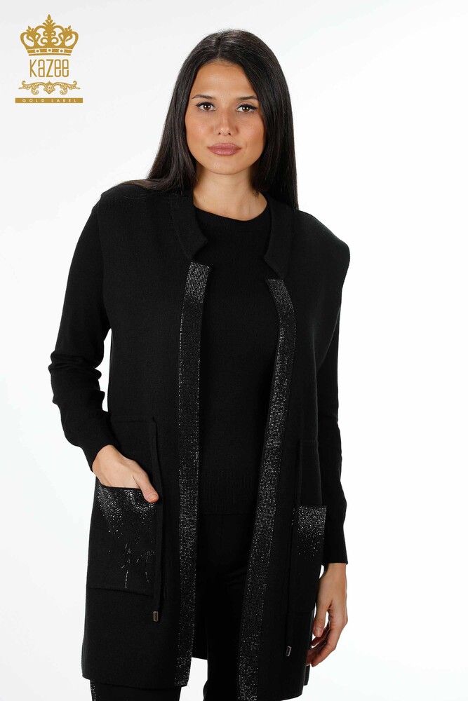 Vente en gros de tricots pour femmes gilet poche lettrage pierre bord brodé rayure - 16829 | KAZEE - 52