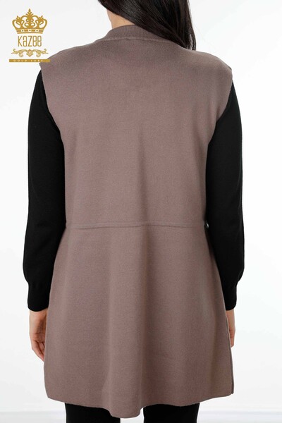 Vente en gros de tricots pour femmes gilet poche lettrage pierre bord brodé rayure - 16829 | KAZEE - 66