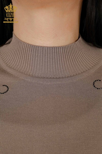 Vente en gros de pull en tricot pour femme épaule florale détaillée vison - 30007 | KAZEE - Thumbnail