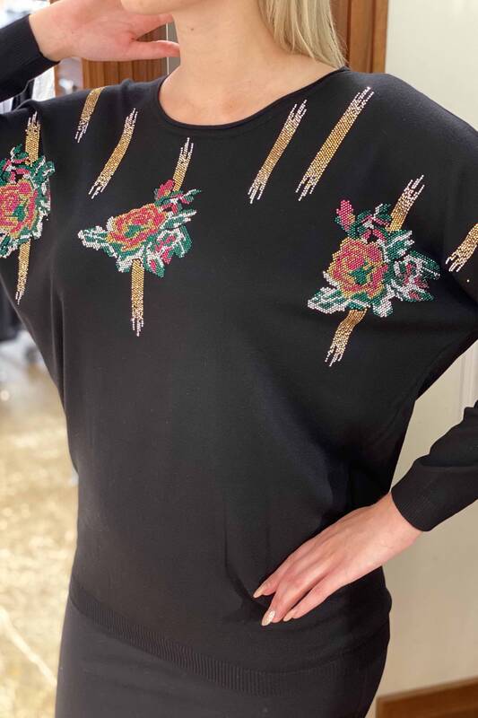Vente en gros de pull en tricot pour femmes brodé de pierre à motifs roses - 16479 | KAZEE