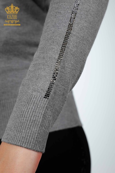 Vente en gros de tricots pour femmes Kazee Logo Stone brodé sur les manches - 16633 | KAZEE - Thumbnail