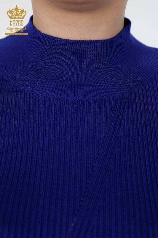Vente en gros de tricots pour femmes manches détaillées pierre brodée col montant - 16248 | KAZEE