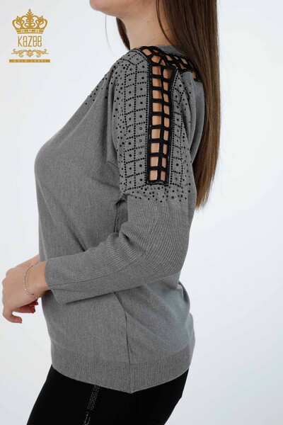 Vente en gros de tricots pour femmes à manches détaillées ras du cou brodées de pierre - 15273 | KAZEE - Thumbnail