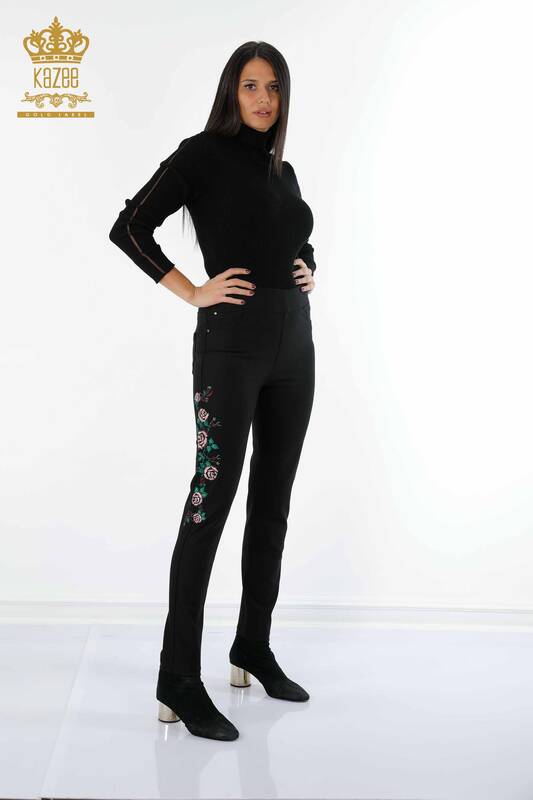Vente en gros de pantalons de leggings pour femmes broderies de pierres brodées florales colorées - 3591 | KAZEE