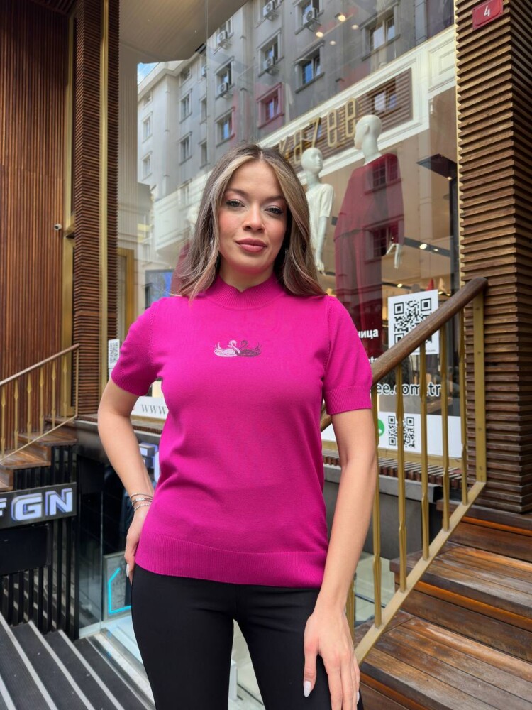 Вязаный свитер - с узором 