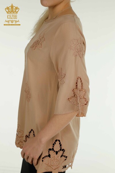 Wholesale Women's Blouse Floral Embroidered Beige - 79127 | KAZEE - Thumbnail
