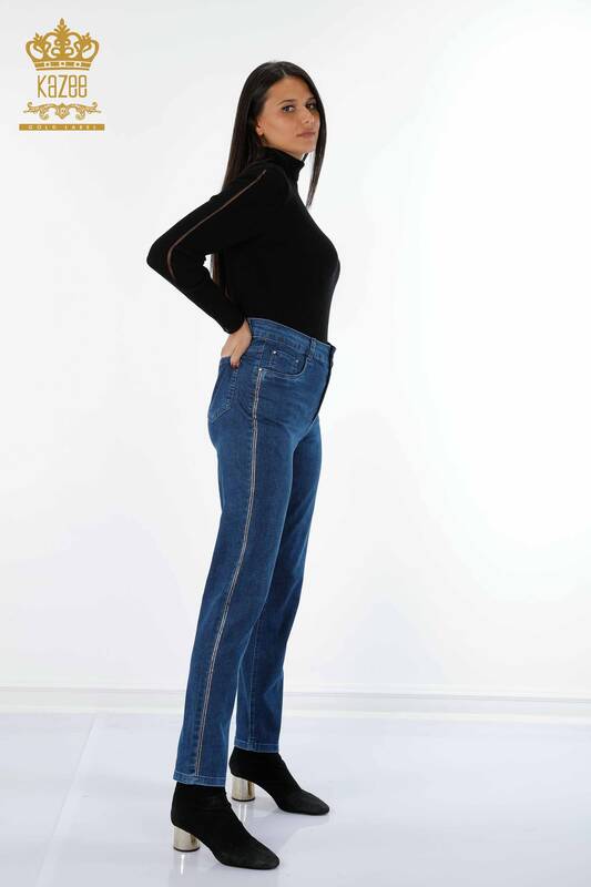 Wholesale Women's Jeans With Pocket Detailed Stripe Stone Embroidered - 3571 | KAZEE