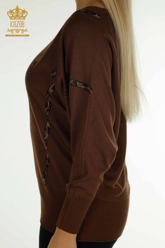 Wholesale Women's Knitwear Sweater Leopard Stone Embroidered Brown - 30633 | KAZEE
