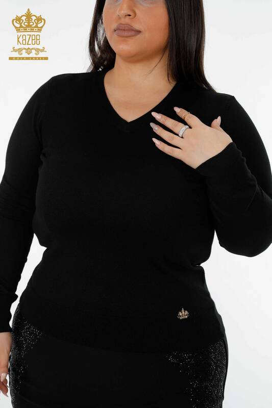 Wholesale Women's Knitwear Sweater Logo V Neck Black - 15685 | KAZEE
