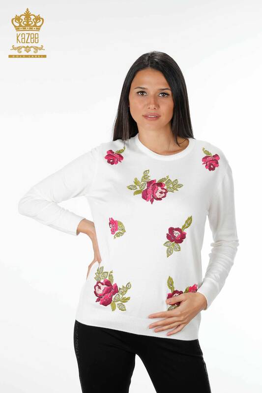 Wholesale Women's Knitwear Sweater Long Sleeve Rose Patterned Stone Embroidery - 16846 | KAZEE