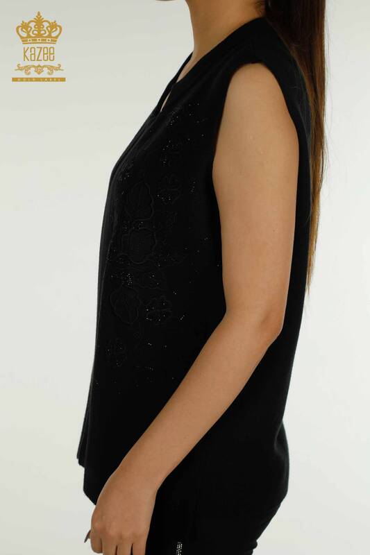 Wholesale Women's Vest Floral Embroidered Black - 30628 | KAZEE