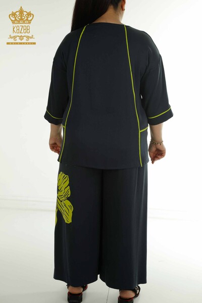 Wholesale Women's Two-piece Suit Floral Black - 2403-7029 | M&T - Thumbnail