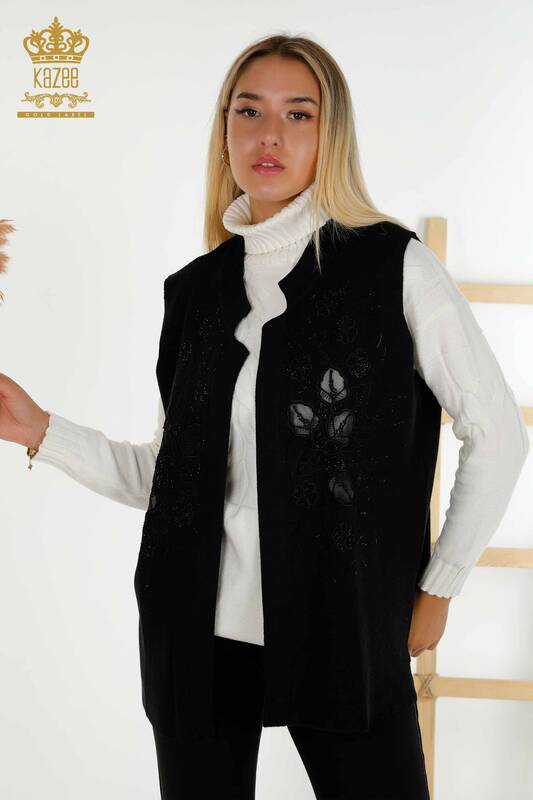 Wholesale Women's Vest Floral Pattern Black - 30581 | KAZEE